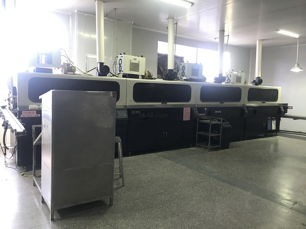 廣州云輝塑料包裝工廠實(shí)景