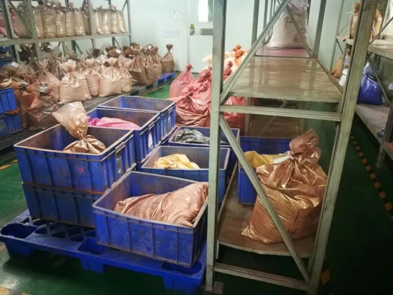 化妝品一路向貴,但你的臉真的價值百萬嗎? 化妝品一路向貴,但你的臉真的價值百萬嗎?