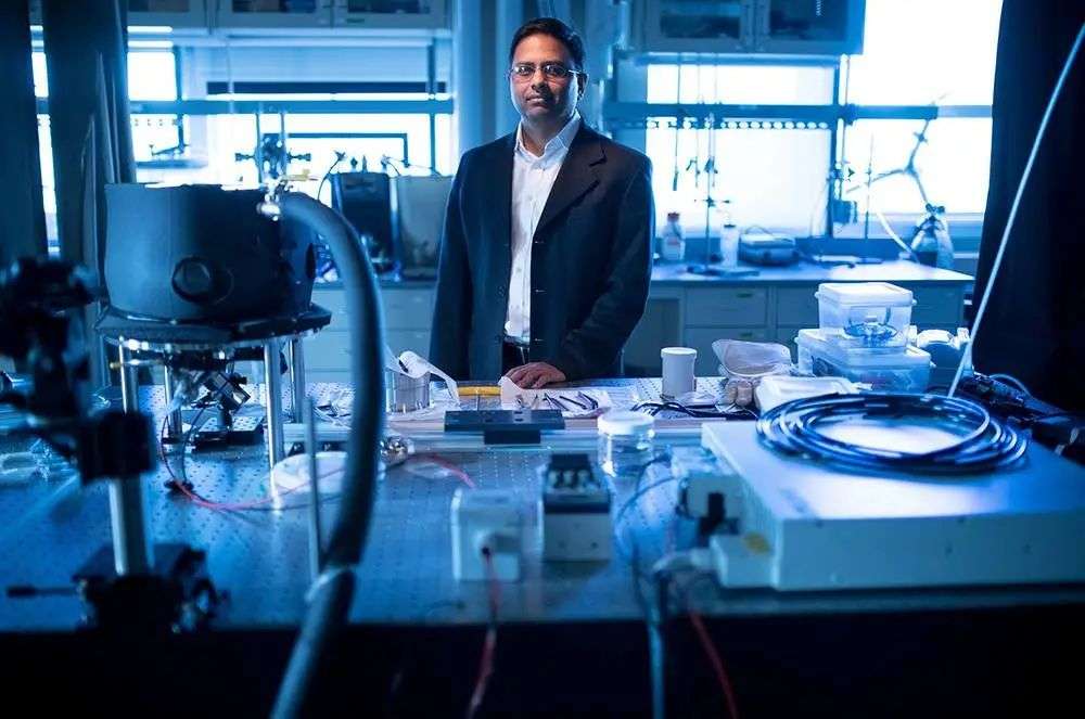 再也不用「擠牙膏」,高露潔換上的「潤(rùn)滑劑」包裝,讓牙膏從此一滴不剩 再也不用「擠牙膏」,高露潔換上的「潤(rùn)滑劑」包裝,讓牙膏從此一滴不剩