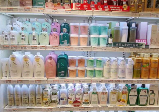 這屆年輕人,還在為買洗發(fā)水頭疼 這屆年輕人,還在為買洗發(fā)水頭疼